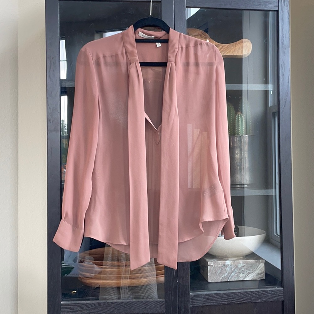 Aritzia Babaton Blouse - Picture 2 of 7